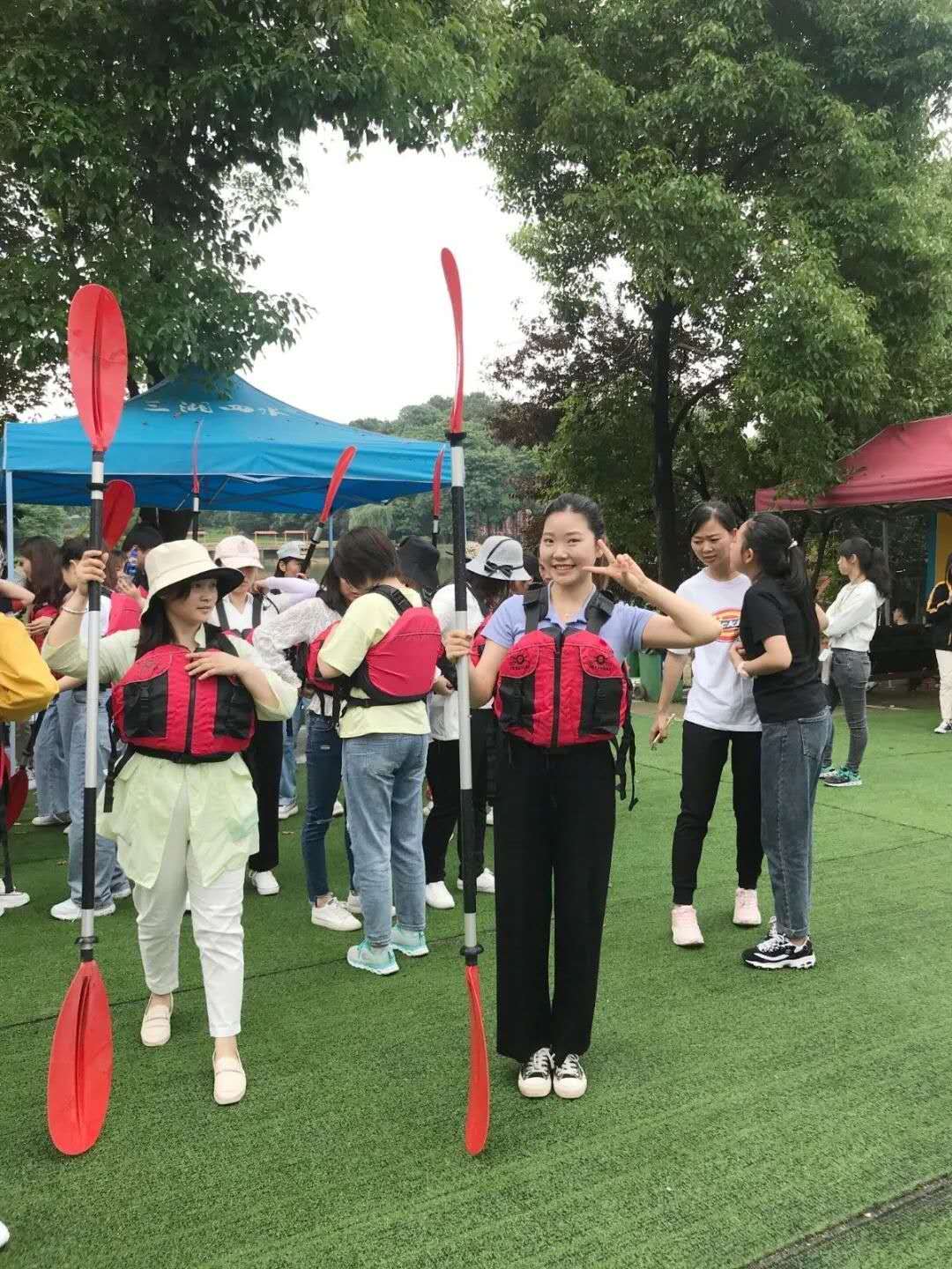 遠(yuǎn)程監(jiān)控,報警巡邏,清機(jī)加鈔,清分整點(diǎn),憑證寄庫,頭寸箱寄庫,商鋪安保,智能家居