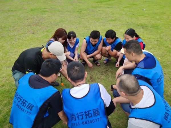 遠(yuǎn)程監(jiān)控,報(bào)警巡邏,清機(jī)加鈔,清分整點(diǎn),憑證寄庫(kù),頭寸箱寄庫(kù),商鋪安保,智能家居